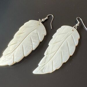 Elegant White Leaf shell Earrings